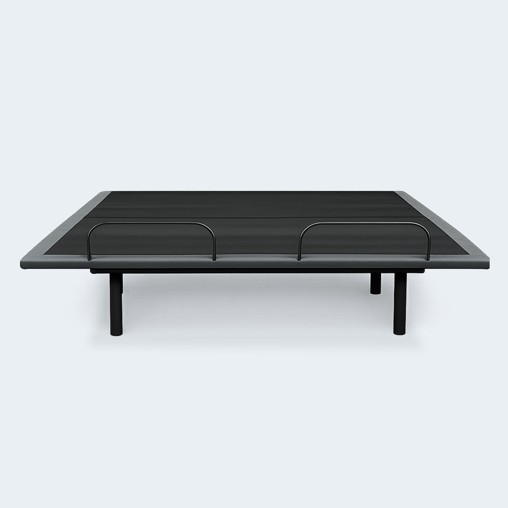 Front view of the Customatic Dreamsense The Balance adjustable bed foundation in a neutral flat position.
