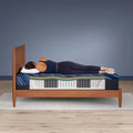 Spinal alignment diagram showing Serta iSeries NXG 2500 hybrid layers supporting a side sleeper.
