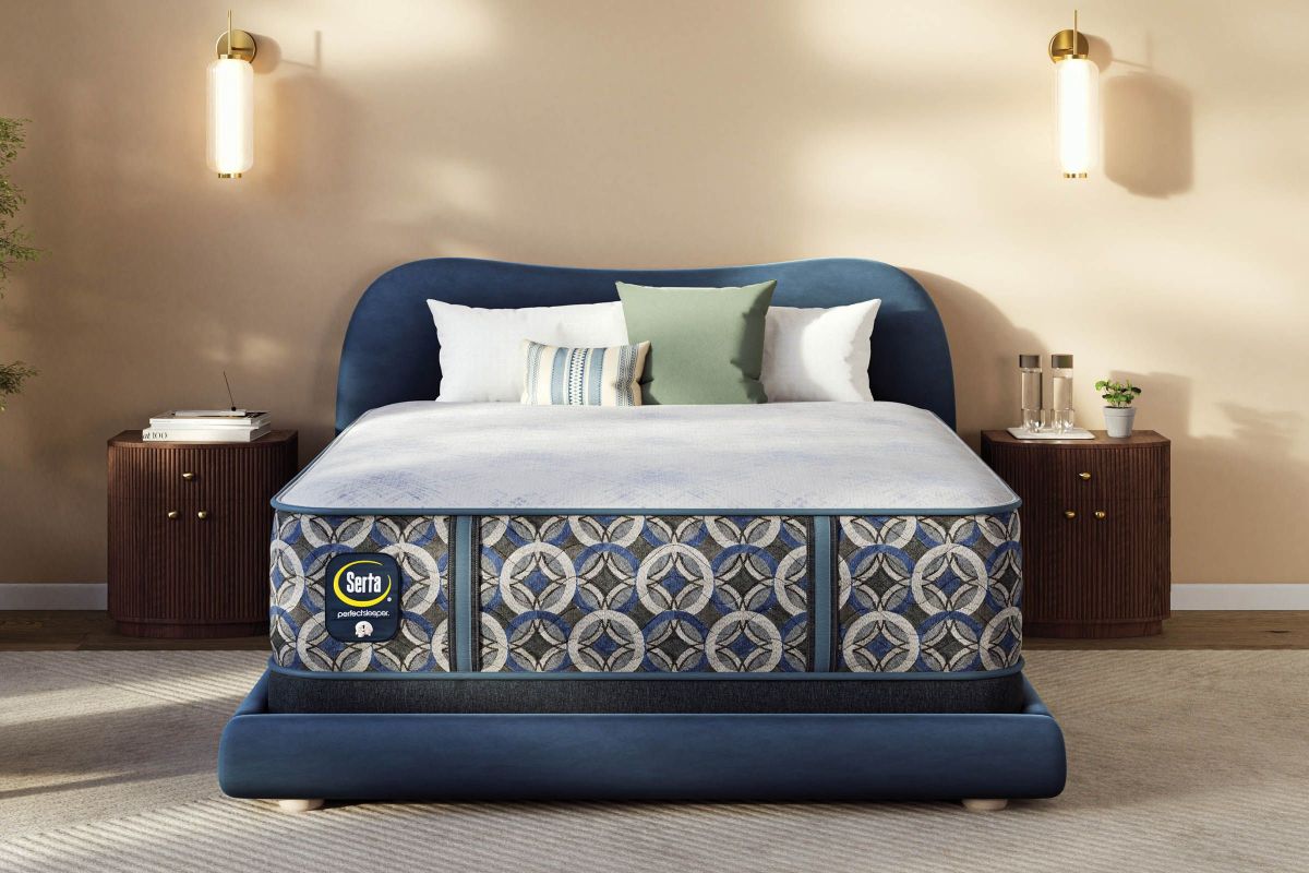 Perfect Sleeper Cascade Bluff Hybrid Plush 14.5 Inch Mattress