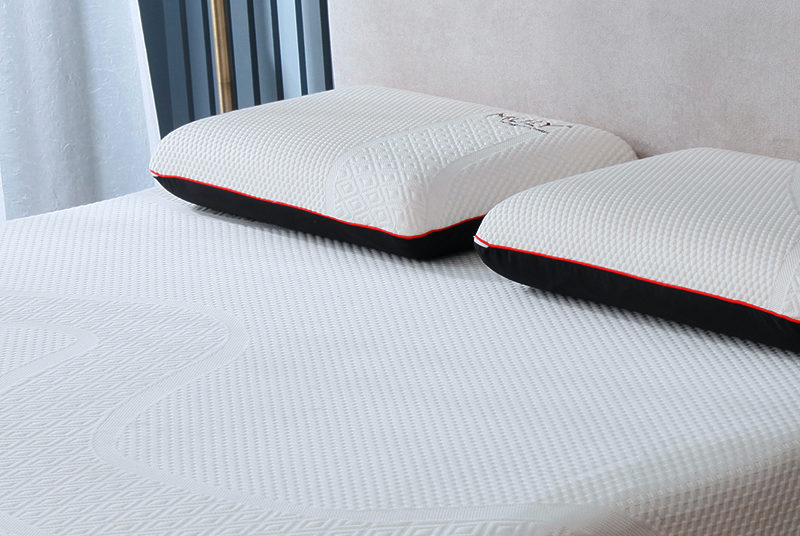 Manchester United Classic Pillow By Mlily