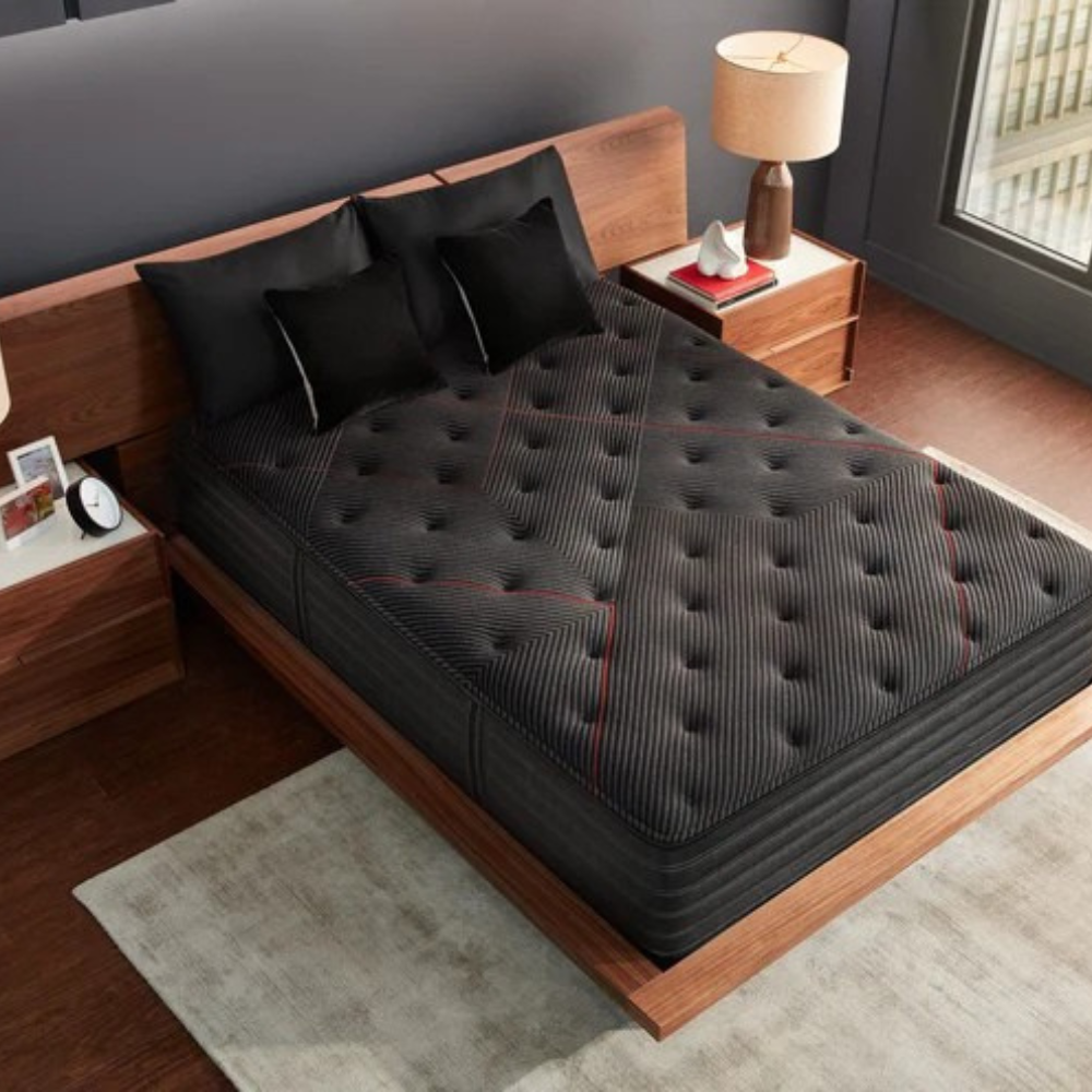 Closeout - Black C-Class Medium 13.75