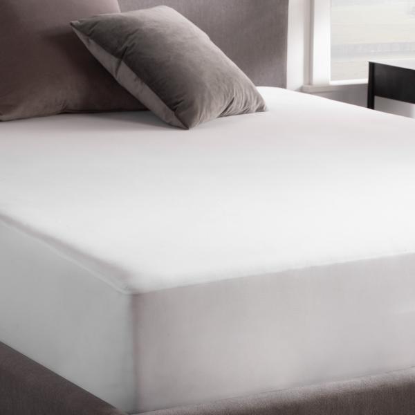 Weekender Jersey Mattress Protector by Malouf