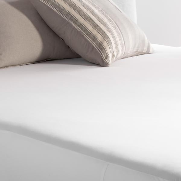 Weekender Mattress Encasement by Malouf