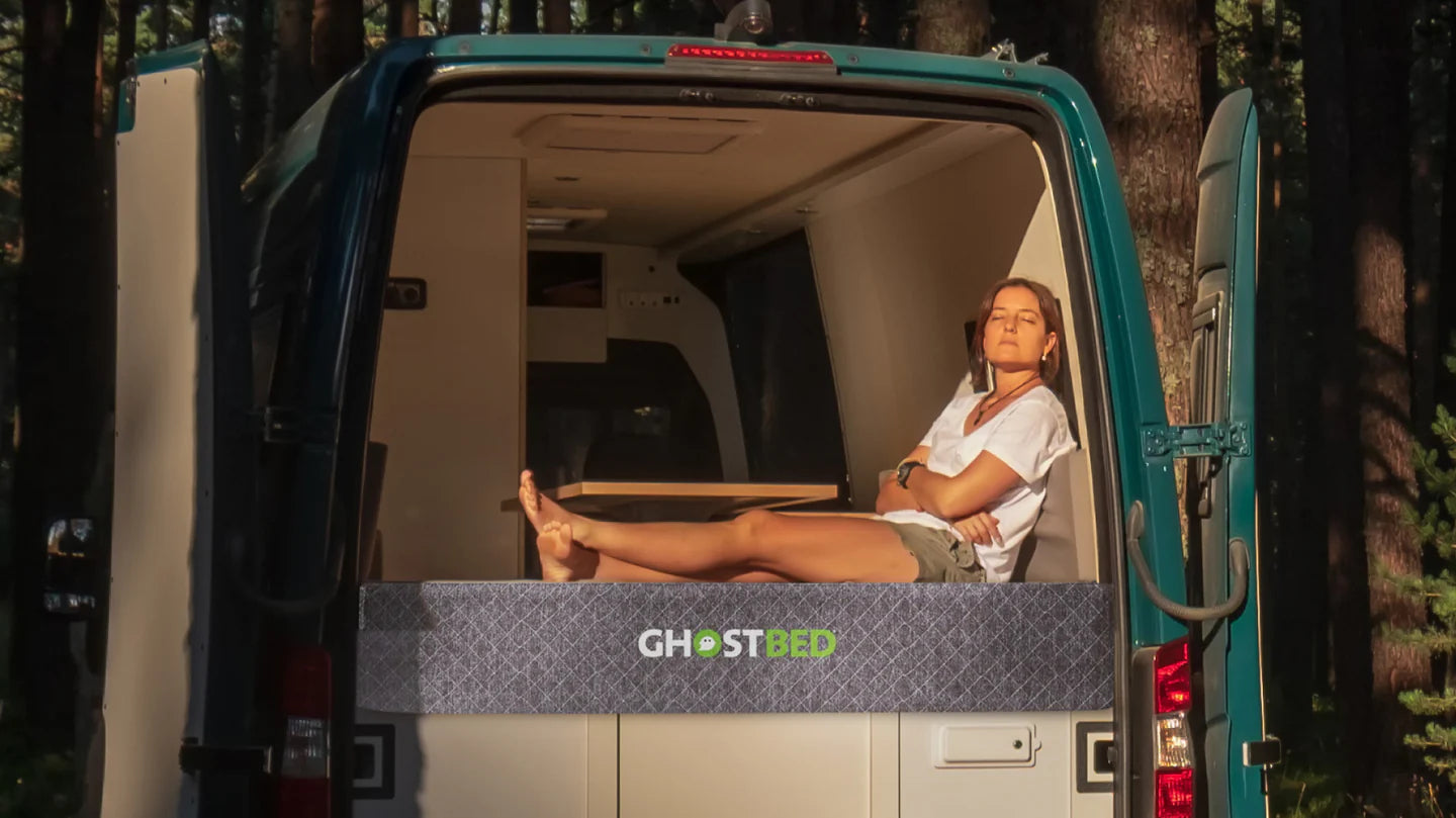 RV 10" Hybrid Mattress By GhostBed