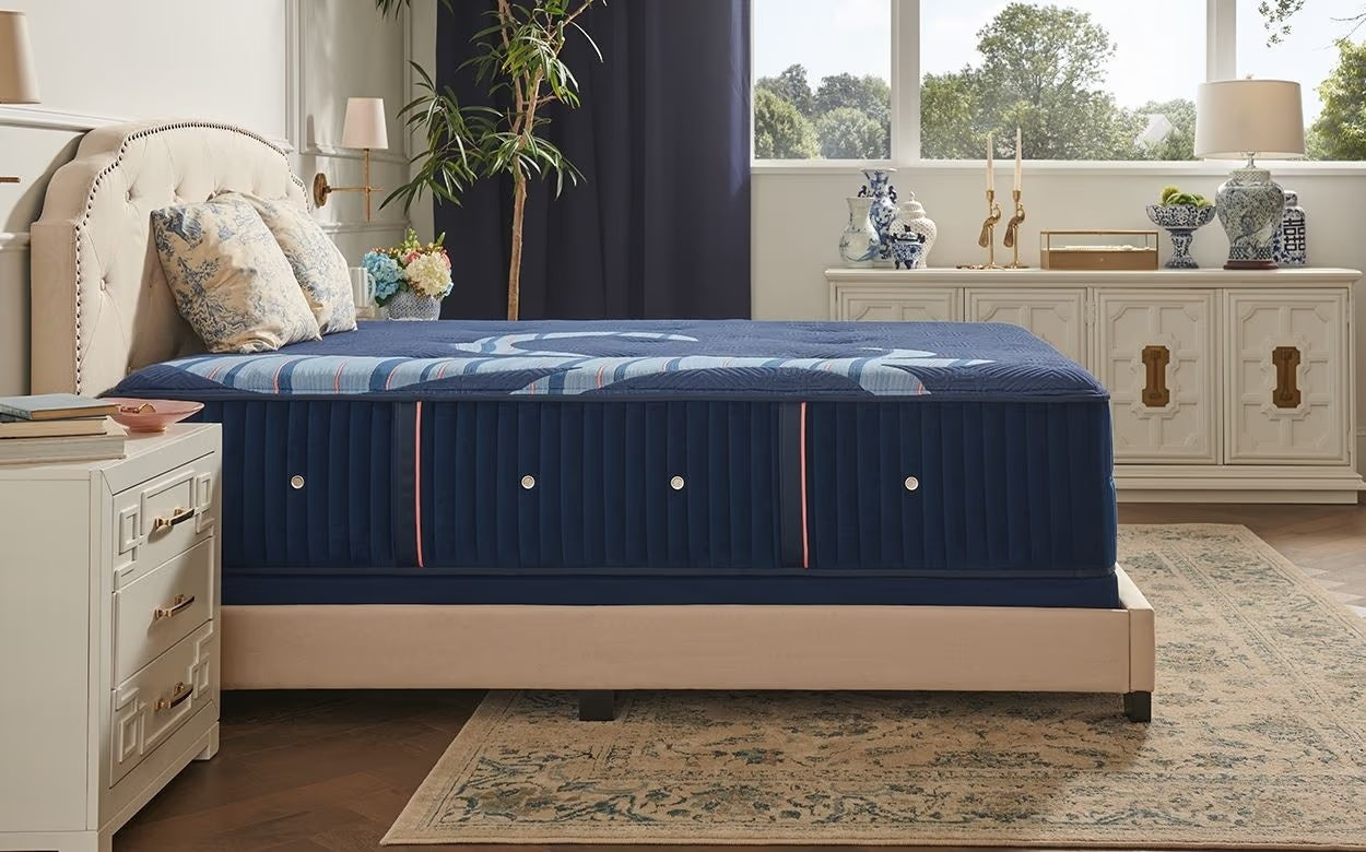 CLOSEOUT - Reserve 16 inch Medium Tight Top mattress