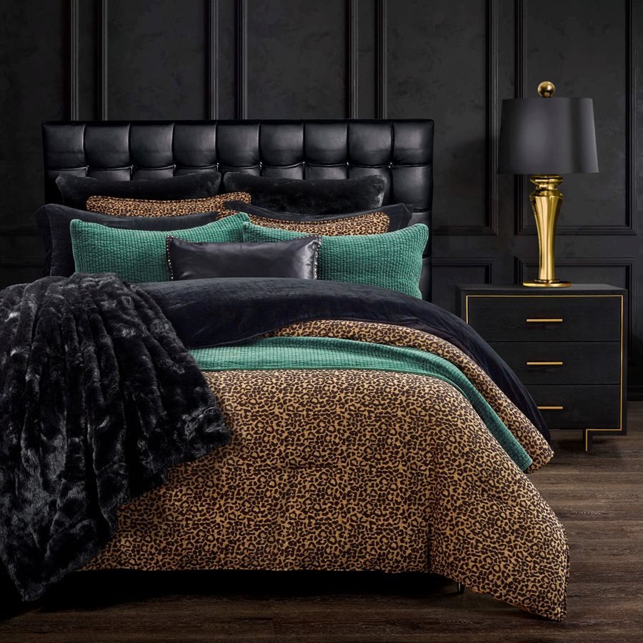 Adrienne Duvet Cover Set HiEnd Accents