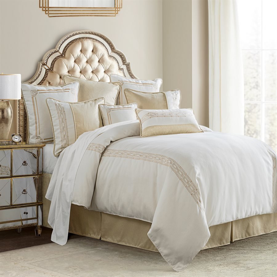 Hollywood Comforter Set HiEnd Accents